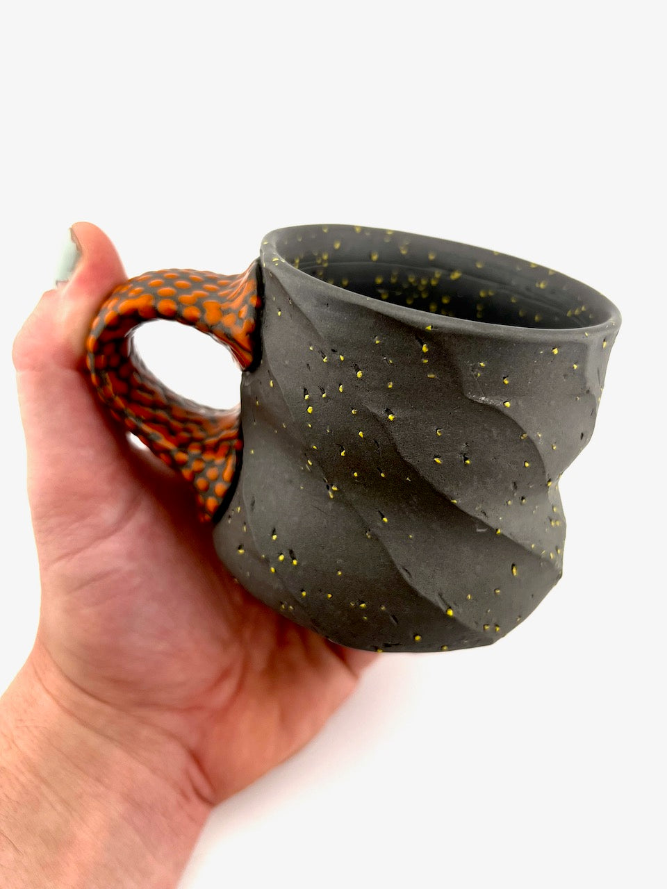 MUG 33