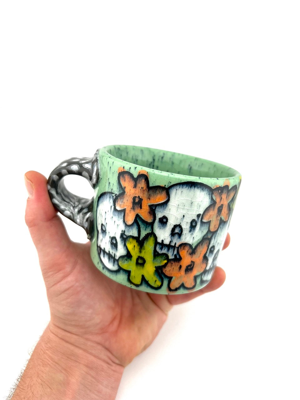 MUG 04