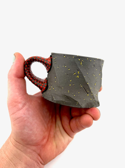 MUG 27