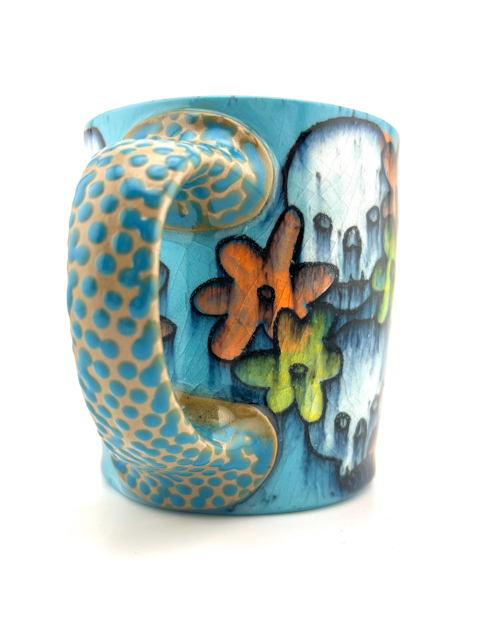 MUG 04