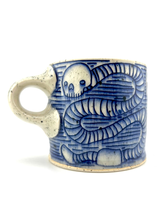 MUG 38