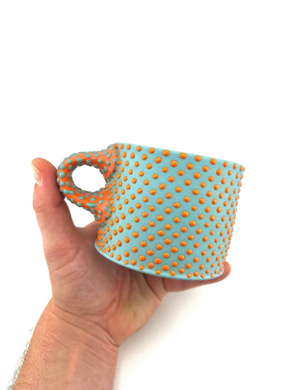 MUG 18