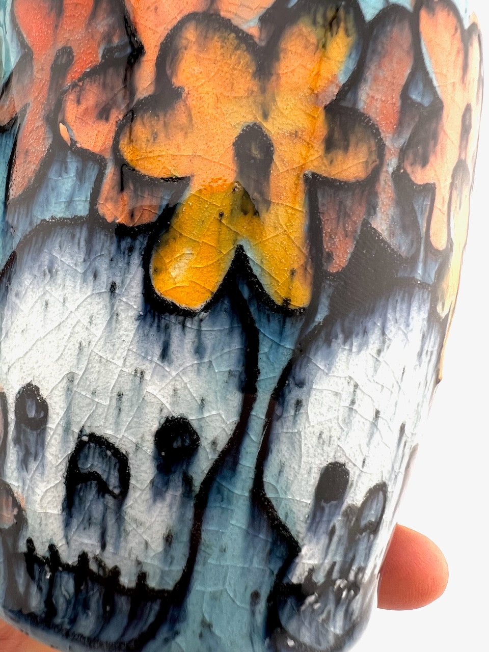 MUG 07