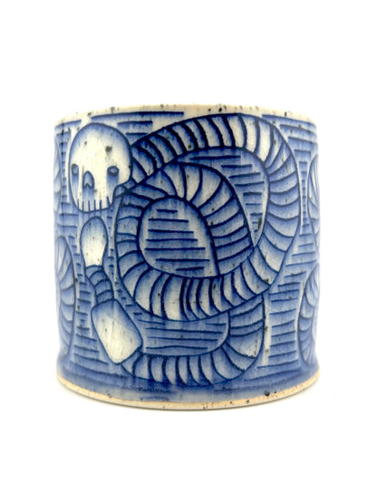 MUG 38