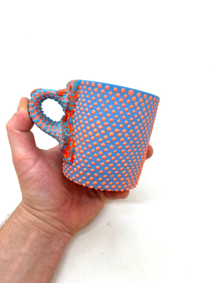 MUG 08