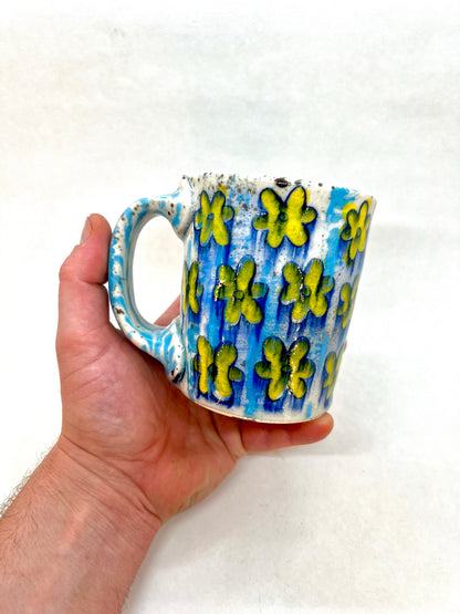 MUG 18