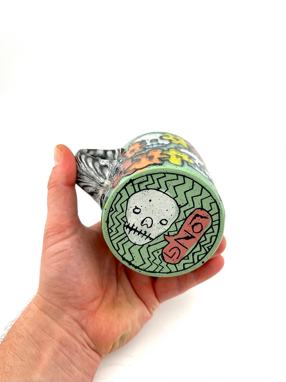 MUG 01
