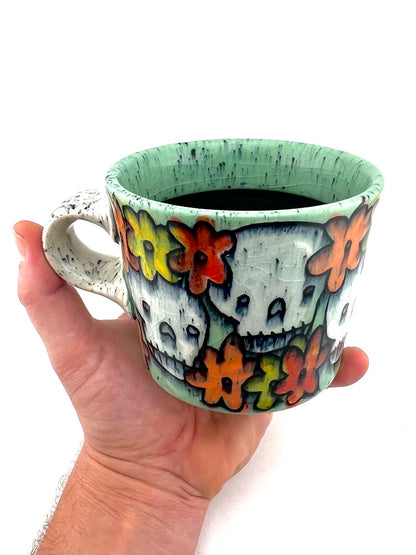 MUG 07