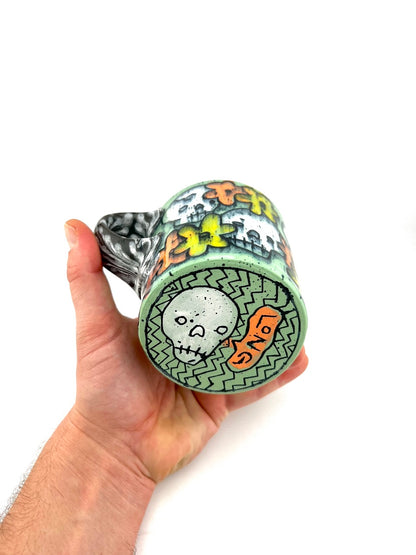 MUG 09