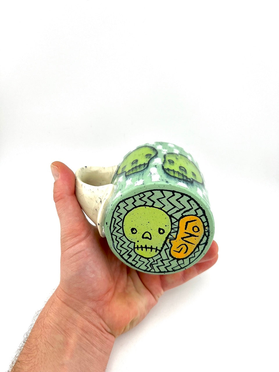 MUG 11