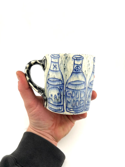 MUG 33
