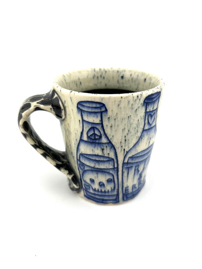 MUG 37